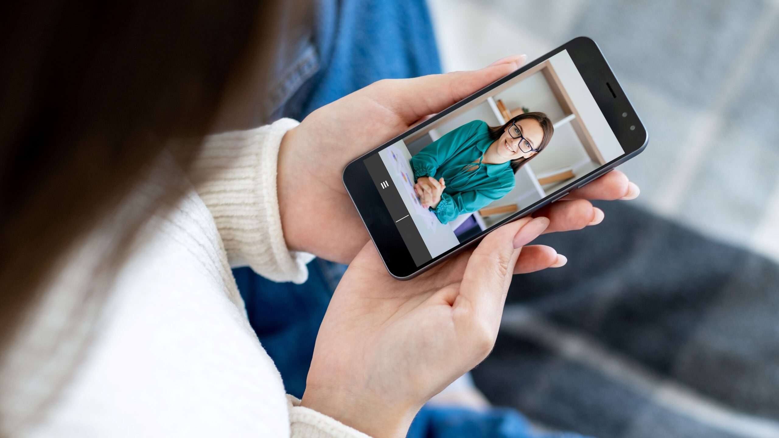 Top 10 Tips for Professional Headshots Using a Smartphone